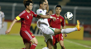 NBA常規(guī)賽：火箭主場負(fù)雷鳴